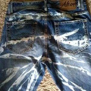 Akoo Jeans
